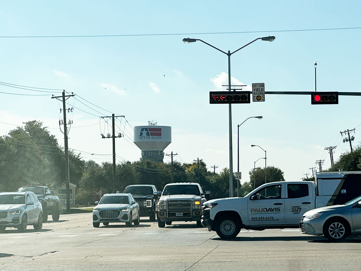 US 75 Central Expressway Billboard by Lamar Outdoor with Cracker Barrel using an Extension 